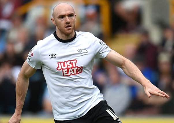 Conor Sammon has agreed a three-year deal with Hearts