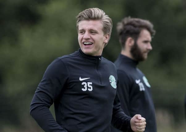 Jason Cummings recently signed a new deal tying him to Hibs until the summer of 2020
