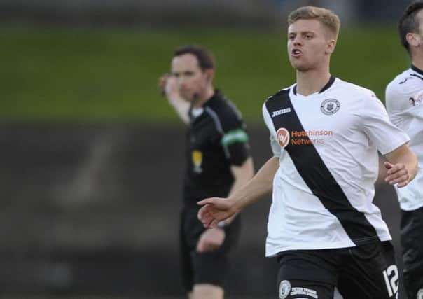Dean Cummings in action for Edinburgh CIty. Picture; Neil Hanna