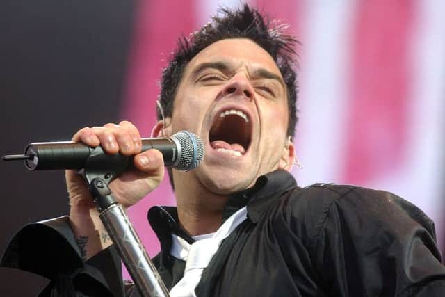 Robbie Williams at Murrayfield in 2003.