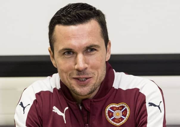 Don Cowie has sore ribs but will 'just get on with it'