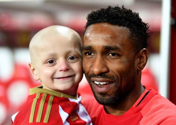 Six-year-old Sunderland fan Bradley Lowery, with Jermain Defoe, died after a long illness. Photo: Laurence Griffiths/Getty Images