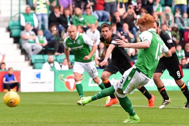 Hibernian's Simon Murray scores a penalty to make it 3-1. Picture: SNS/Paul Devlin