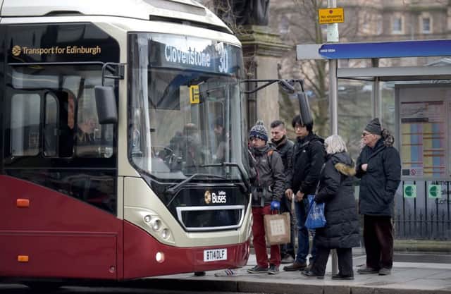 27.4% of the Capital's population use the bus every day