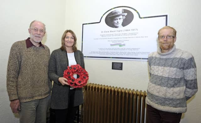 A plaque honouring Dr Elsie Inglis is unveiled