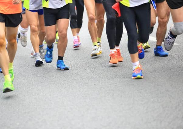 How dare runners pee on a public lane in Portobello