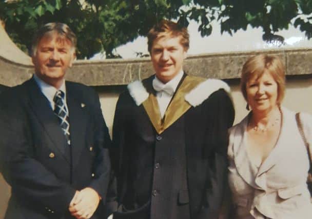 Dr thomson (c) with his parents Jorn (l) and dorothy (r)