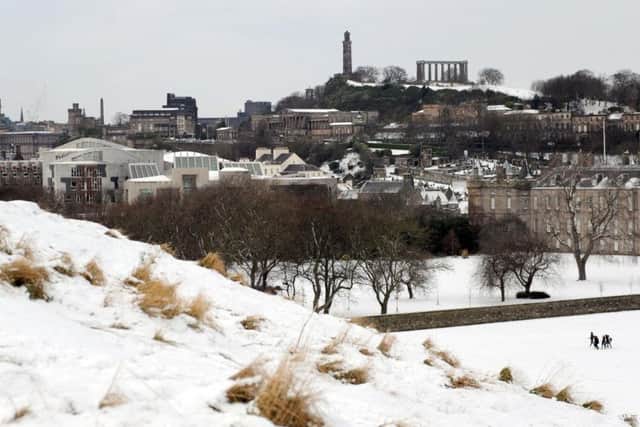 When is the best time of year to visit Edinburgh?