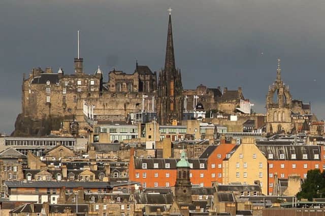 A guide to Edinburgh has been published by the Tattler