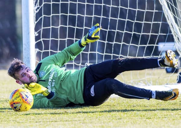Cammy Bell trains ahead of Hibs v Partick. Pic: SNS