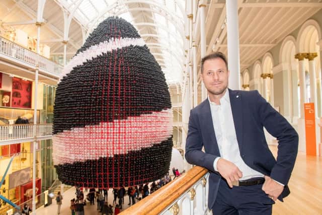World-renowned American artist Jason Hackenwerth whose Pisces vowed the Science Festival audiences in 2013 returns to Edinburgh with his biggest creation yet.