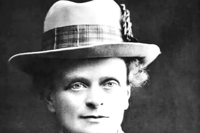 A statue to honour Elsie Inglis is to be considered in Edinburgh following a campaign.