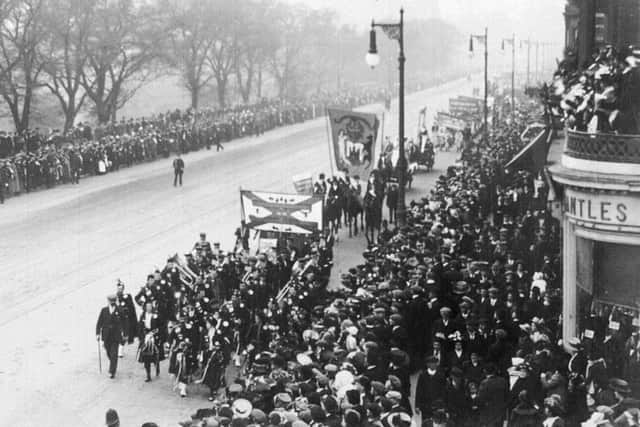 1909 Suffragettes march down Princes Street.