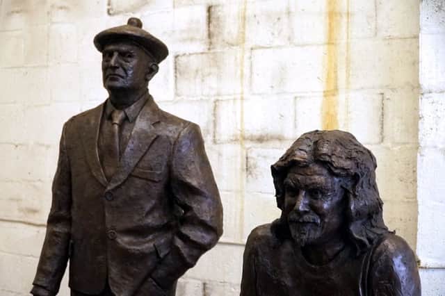 Statues of Scots icons Billy Connolly and Chic Murray could be erected in Edinburgh after a row erupted between Glasgow council bosses and a publican over their resting place.