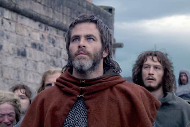 Chris Pine as Robert the Bruce in 'Outlaw King'