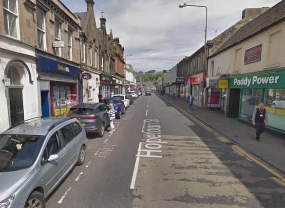 The armed thug threatened a staff member of a bookmakers in Hopetoun Street on Friday. Picture: Google Maps