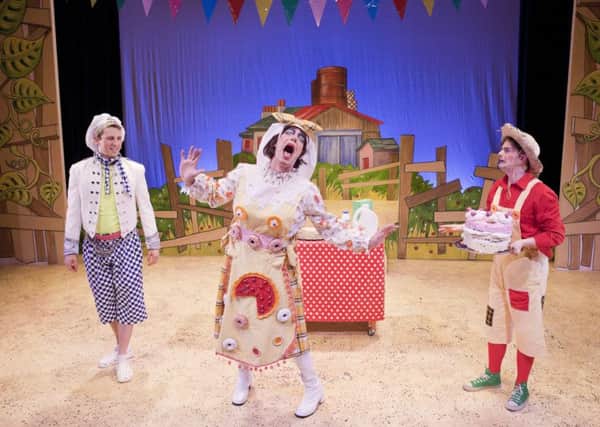 Brunton Theatre's 
Jack and the Beanstalk
pantomime 2018.

Ewan Petrie (Prince), Graham Crammond (Dame) and Ross Donnachie (Jack)
