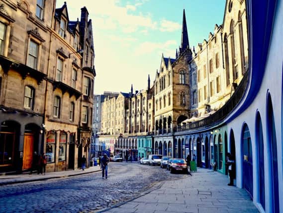 Was one of these beloved Edinburgh pubs your local? (Photo: Shutterstock)