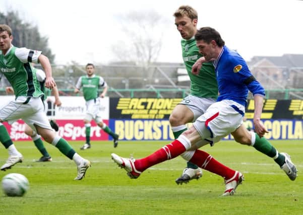 Kyle Lafferty scored to clinch the 20009/10 title for Rangers at Easter Road