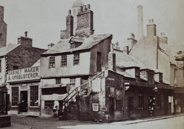 Corner of St Mary's Wynd and Cowgate, mid 1860s
Pic: Archibald Burns courtesy Roddy Simpson