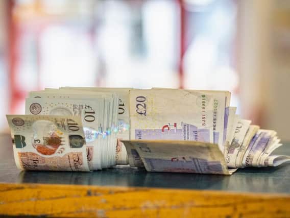 The rules surrounding finding money on the floor are not that clear (Photo: Shutterstock)