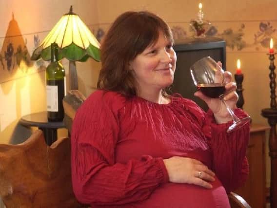 No amount of alcohol safe during pregnancy, say Scottish scientists