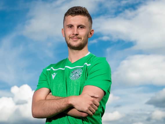 Tom James has signed a three-year deal with Hibs having left English club Yeovil Town