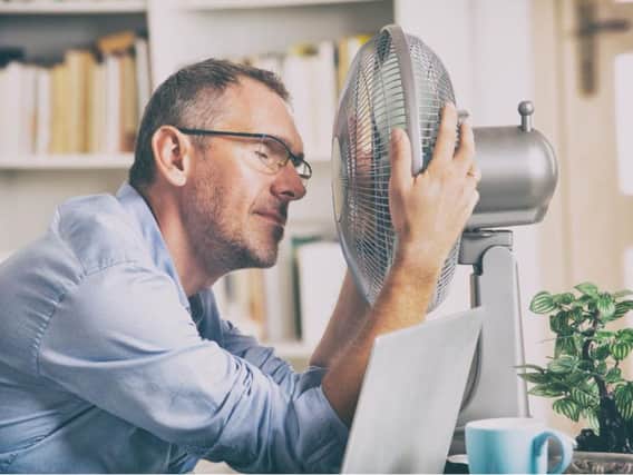 Portable fans can often be the best friend of an office worker in the summer (Photo: Shutterstock)
