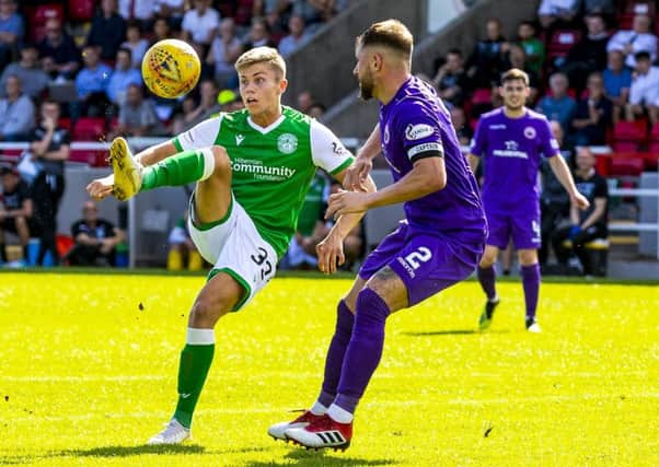Hibs' Fraser Murray tries to get the better of Stirling's Ross McGeachie. Pic: SNS