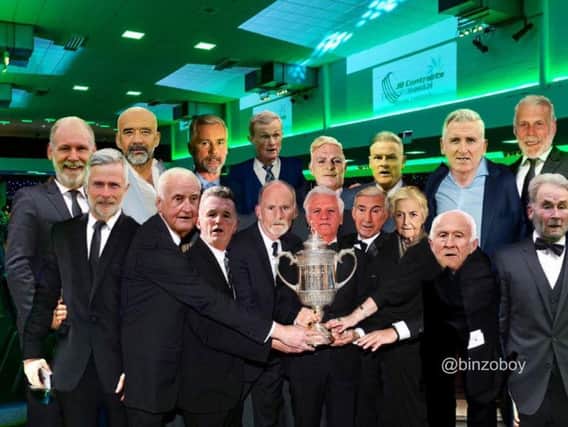 Derek Binnie's image featuring the 14 players plus Alan Stubbs and Leeann Dempster