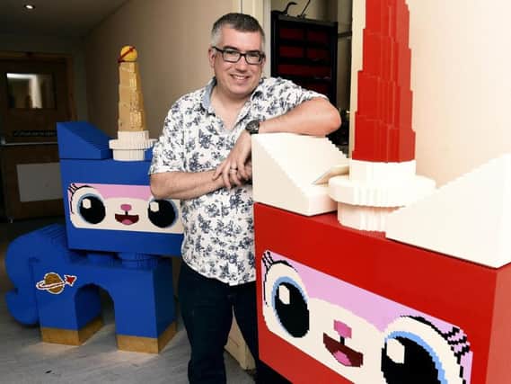 Warren Elsmore has been a professional Lego artist since 2012.