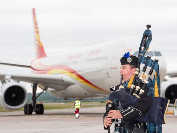 Tourists should not be welcomed to Edinburgh by a piper or anyone else, according to 'Grumpy McGrumpface'