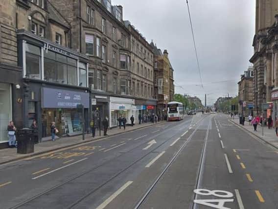 The incident happened around 6pm on Wednesday 21st August in Shandwick Place.