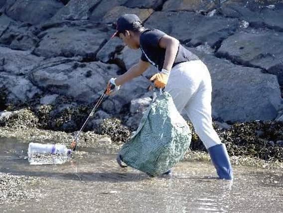 A beach cleanup at Wardie Bay earlier this year. Picture: Lisa Ferguson.