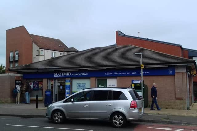 The cordon was lifted at around 10am today and was in placebehind the Scotmid store on Morvenside Road in the West Burn part of Wester Hailes.