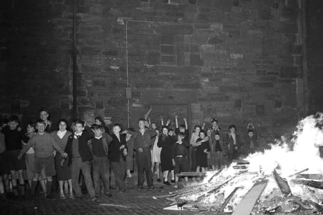 15 pictures that show Bonfire Night festivities in Edinburgh through ...